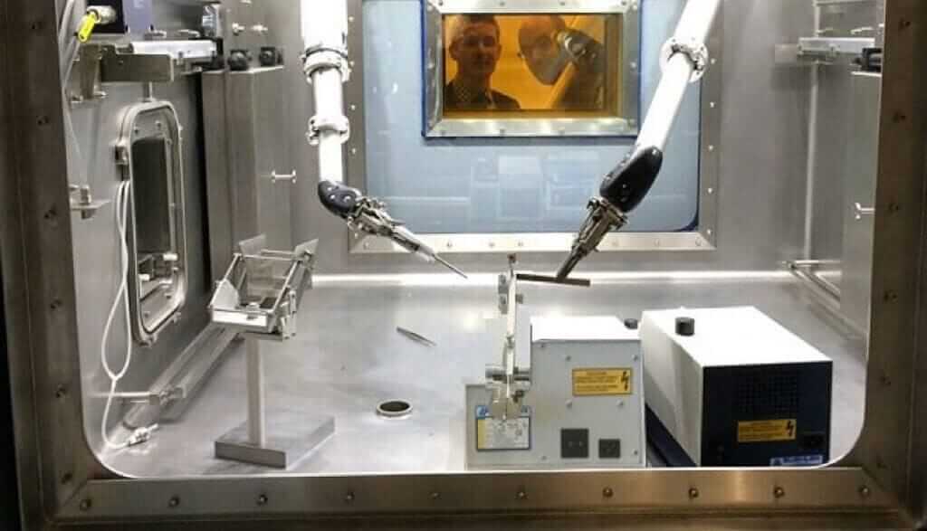 “Hot Cell” Metallographic Sample Preparation